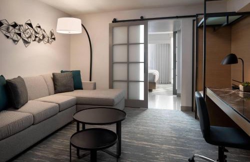 Richmond City Centre Hotel | Vancouver Airport Marriott Hotel