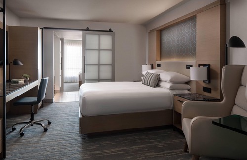 Richmond City Centre Hotel | Vancouver Airport Marriott