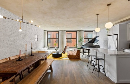 Tribeca Apartment | Vanderbilt by Rove Travel | Modern Design 2BR Loft