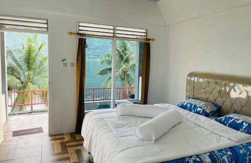 Ambarita House | Vandu's View Guest house & Restaurant