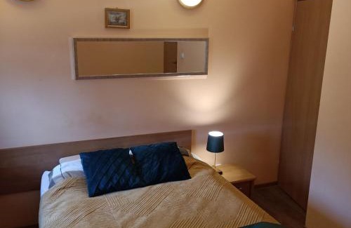 Okuninka Resort | Vanilla Pokoje i Apartamenty Nad Brzegiem Jeziora