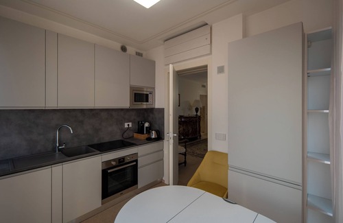 Pollenzo Apartment | Vanity Tail Luxury Apartment - 4