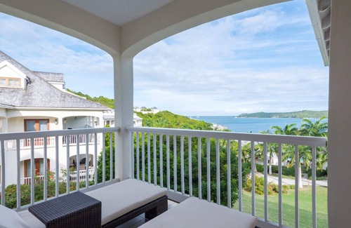 Willikies Villa | Vashay’s vacation pad/beauty in the sun