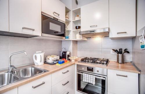 Quartiere XIII Aurelio Apartment | Vaticanum Modern & Family Apartment