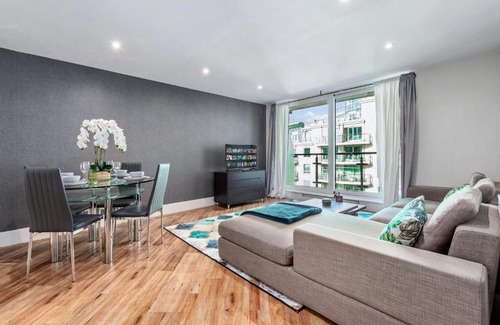 Vauxhall Apartment | Vauxhall large 2bedroom Central London with amazing River View Panoramic Balcony
