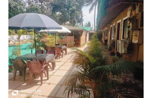 Colva Apartment | ve Maria Guest House & Family Restaurant