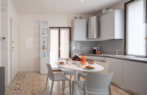 Cannaregio Apartment | Ve.N.I.Ce Cera Remer Suite