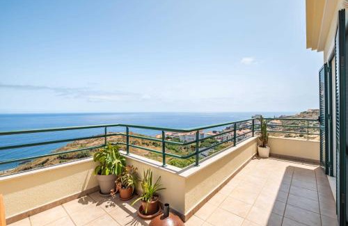 Canico Apartment | VeBella Ocean View