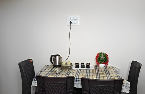 Tiruvannamalai House | Veda ResidencynCharming 2-bedroom house with AC, WiFi in pleasant Tiruvannamalai