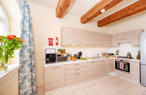 Qala Villa | Veduta Holiday Home Qala