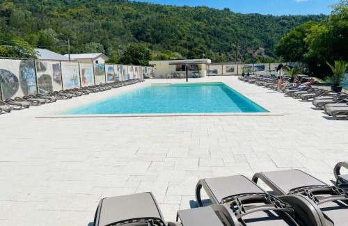 Orsova House | Vega Resort Restaurant & Lodge