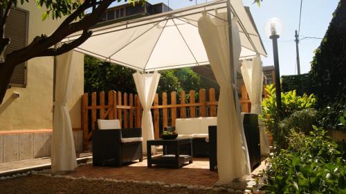 Fiumicino Bed & Breakfast | Vegan Inn Airport - Adults Only - LATE CHECK IN