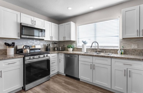 North Las Vegas House | Vegas Getaway Haven 4 BD w/Movie Room