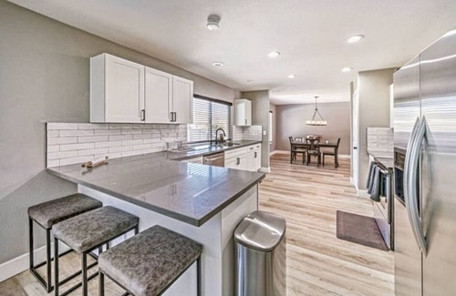 Chinatown House | Vegas STRIP Modern Oasis, Private Pool, King Bed,