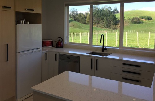 Tuakau House | Veld View Bed & Breakfast - Luxury accommodation with stunning rural views.
