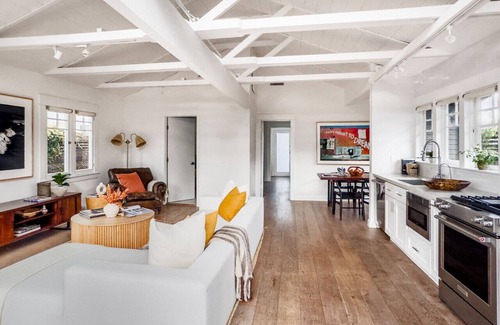 Venice House | Venice 2BR - Ocean Walk - Stunning Outdoor Space!