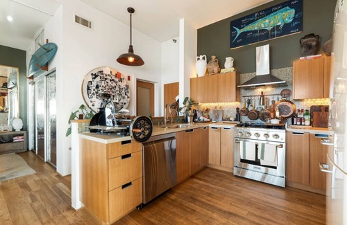 Venice Apartment | Venice Beachfront Artist Loft