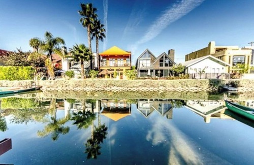 Marina del Rey Apartment | Venice Studio Blocks 2 Beach & Canals Full Kitchen