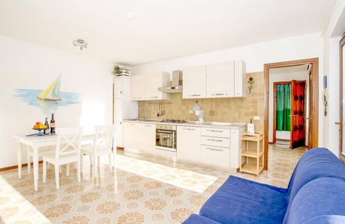 Domaso Apartment | Vento Tivano garden holiday flat directly on the lake