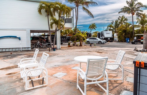 Cudjoe Key RV Rental | Venture Out RV lot 223