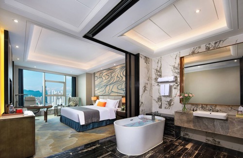 Yufeng District Hotel | Venus Royal Hotel Liuzhou