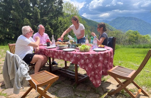 Chateau-Bernard House | Vercors & Trièves Gîte10 p. tout équipé & vue époustouflante