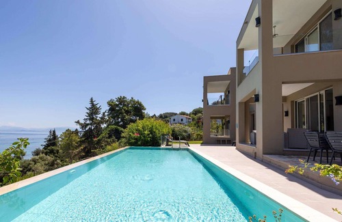 Agia Pelagia Chlomou Villa | Verde Azur - Four Bedroom Villa, Sleeps 8