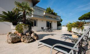 Marina di Pietrasanta Apartment | Verdeluna ApartHotel