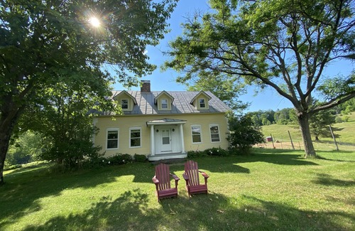 Tunbridge House | Vermont farm animal sanctuary 6 bedroom house