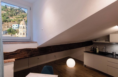 Vernazza Apartment | VERNAZZA - ANGEINETTA, elegant suite-loft with every comfort
