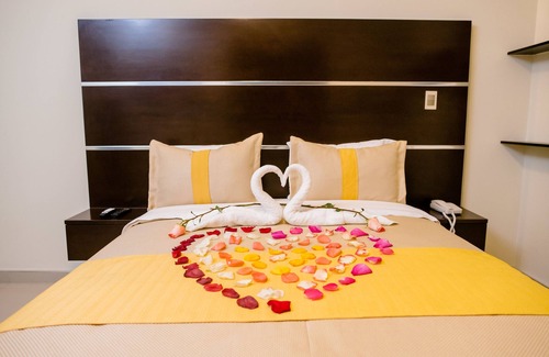 Los Olivos Hotel | Verona Hotel & Baños Turcos