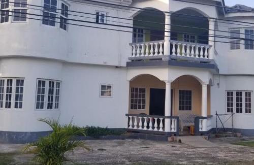 Lucea Apartment | Veronica Homestay Lucea Jamaica