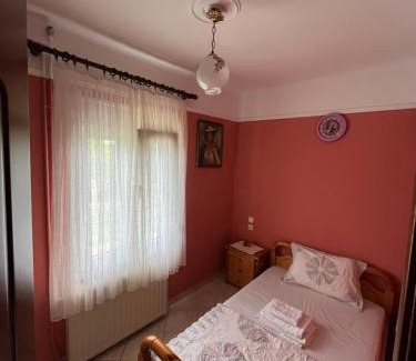 Sarakina House | Veronika house Under Meteora