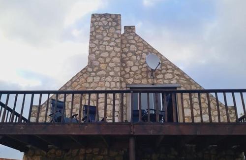 L'Agulhas House | Verregaande Cottage with hot tub