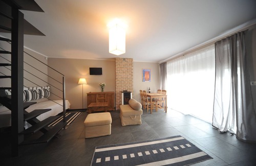Gledy Hotel | Vertigo Narie