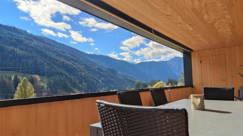 Wald am Arlberg Apartment | Verwall Apartment Arlberg - mit Sauna, Balkon und Skiraum