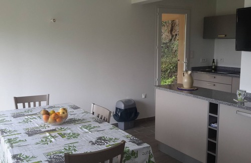 Verghia House | Very beautiful house with sea view, 800m from Argent Beach, 4/6pers, organic linen provided