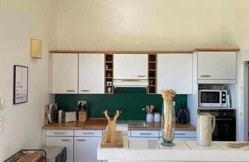 Sari-Solenzara House | Very bright, spacious air-conditioned house with terraces and 180° sea view SPA
