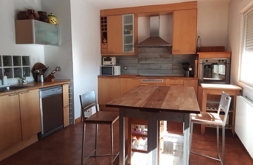 Santa Cruz del Retamar Ski Chalet | Very bright villa with many spaces outside