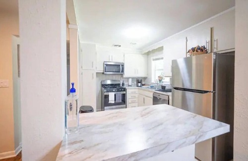 Milton House | Very Clean, Spacious, & Quiet Home Near Beaches