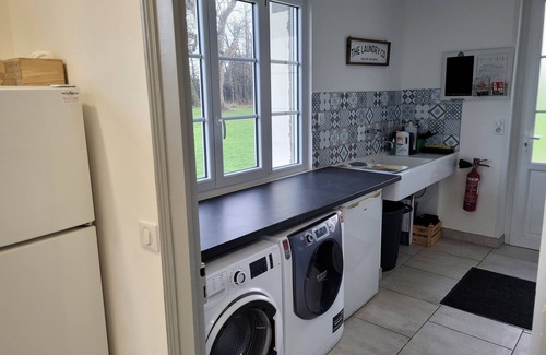 Saint-Martial-de-Mirambeau House | Very nice house dating from the 19th Gîte The lime