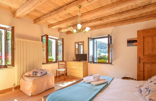 Trichiana House | Very large cottage in the countryside, ideal for vacations with the whole family or friends
