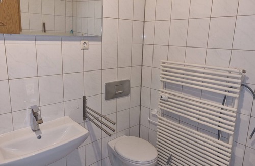 Mannheim Condo | Very nice 3 room apartment with large terrace in Mannheim near Heidelberg