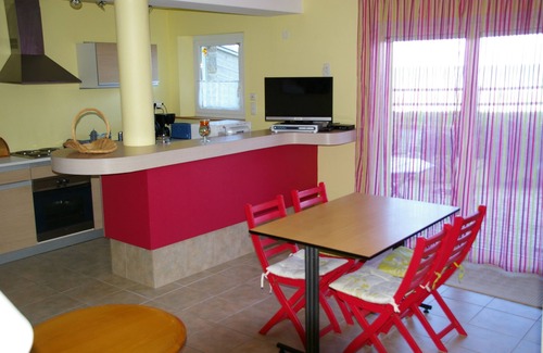 Binic Apartment | very nice apartment located in DRC superb sea view house