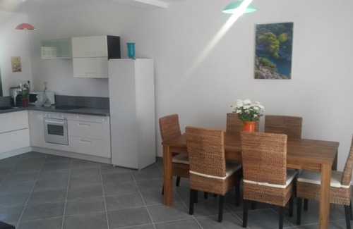 Vallon-Pont-d'Arc Cottage | VERY NICE GITE CLASS 3 * CLIM FOR 6 PEOPLE CENTER VALLON PONT D'ARC