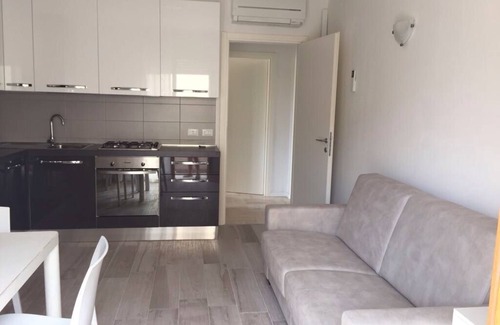 Jesolo Apartment | VERY NICE ONE BEDROOM APARTMENT WITH BEACH PLACE INCLUDED IN THE PRICE IN JESOLO LIDO
