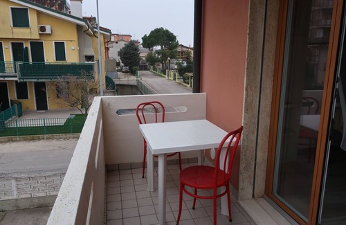 Jesolo Apartment | VERY NICE ONE BEDROOM APARTMENT WITH BEACH PLACE INCLUDED IN THE PRICE IN JESOLO LIDO