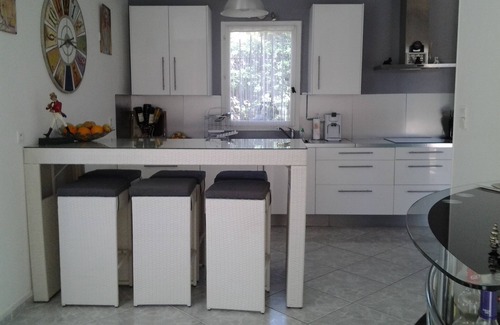 Gignac-la-Nerthe Villa | VERY NICE VILLA FOR 10 PEOPLE MAXIMUM