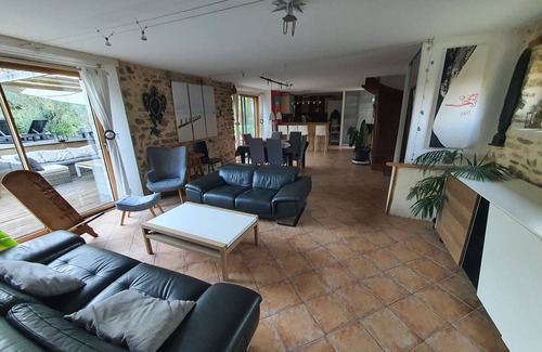 Surzur Villa | Very peaceful villa, sea, countryside, large garden, heated pool.