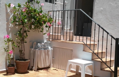 La Orotava Cottage | Very Private Cottage In Avocado Plantation near Bollullo Beach